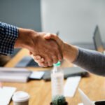 Construtora indenizará por não cumprir promessa de quitar dívidas do imóvel